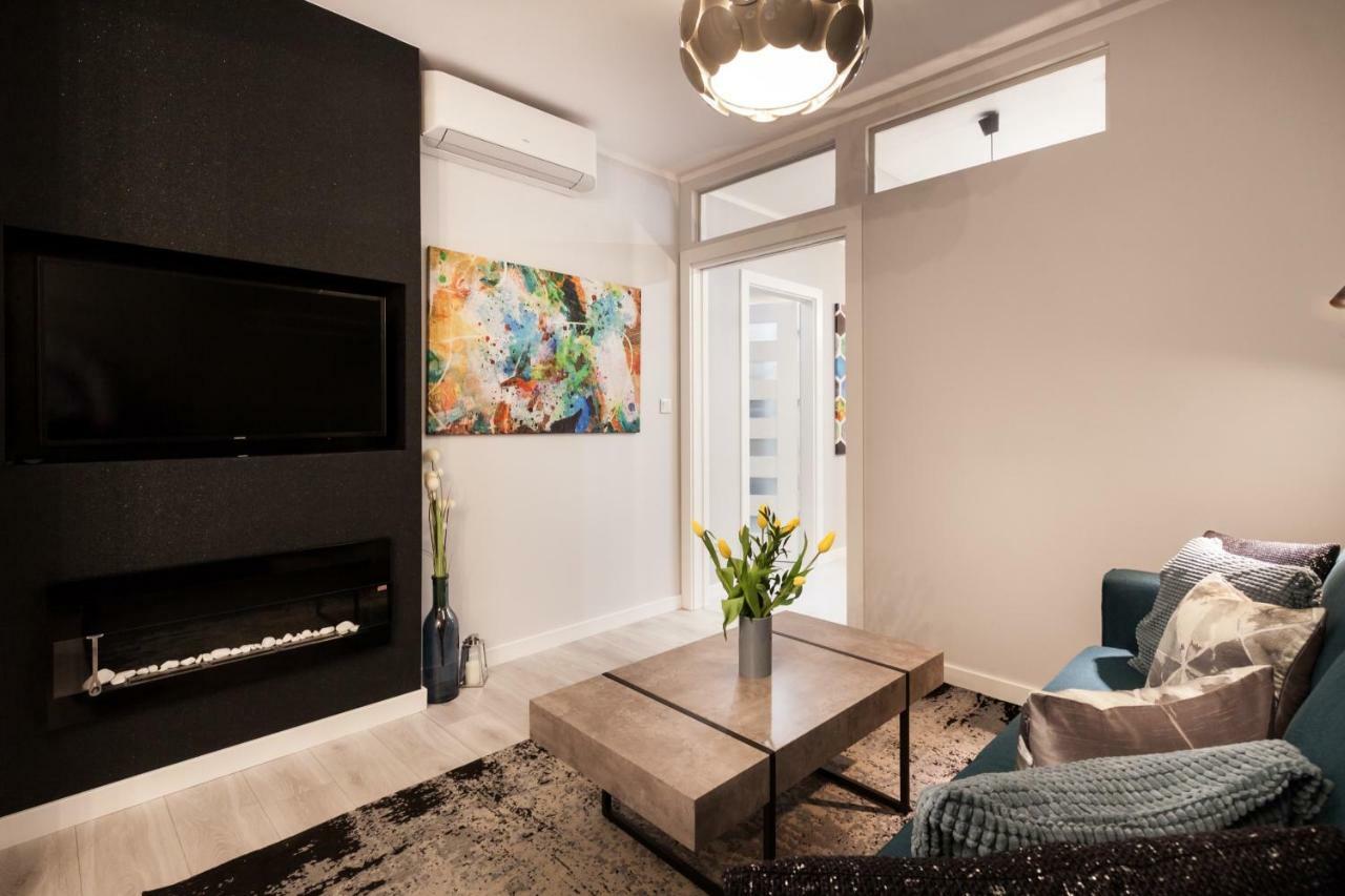 Apartments Cracow Wawrzynca By Noclegi Renters クラクフ エクステリア 写真