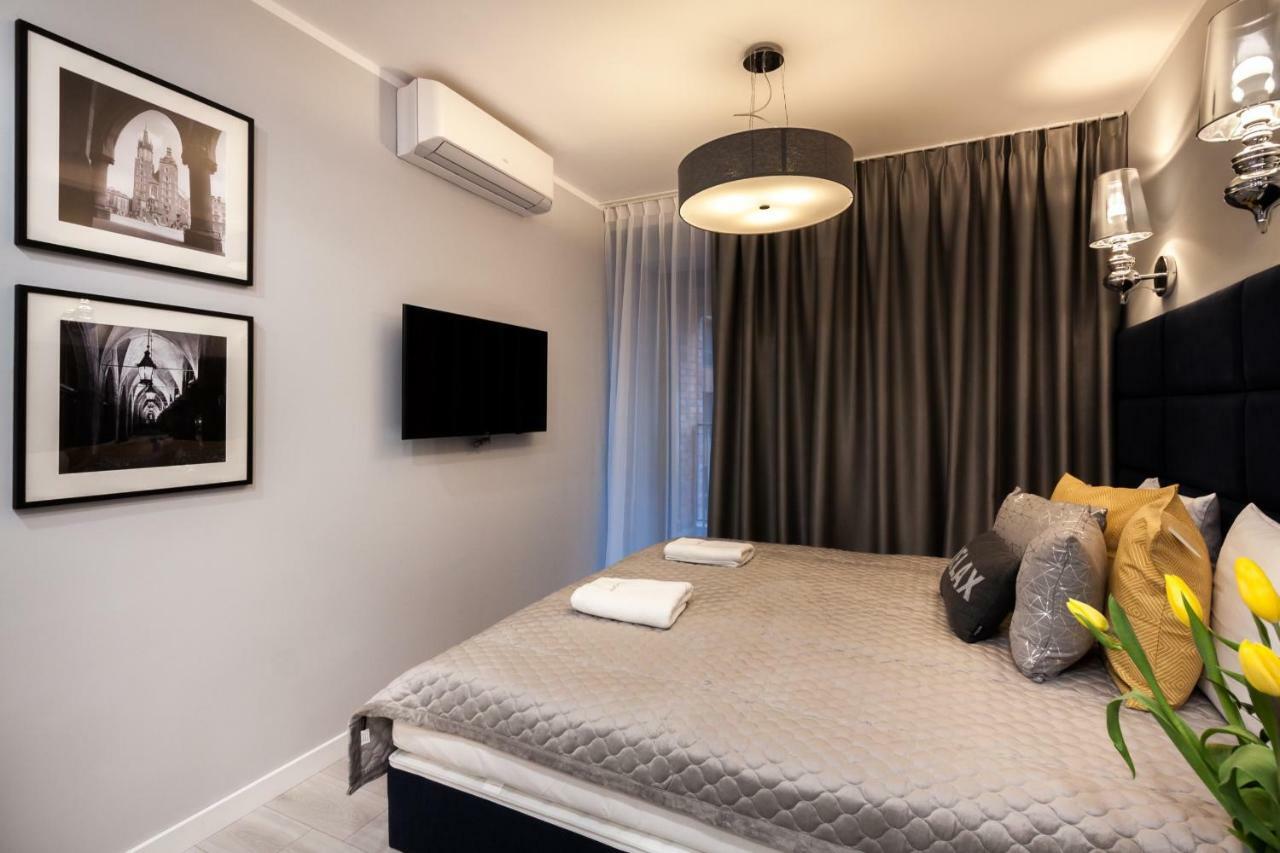 Apartments Cracow Wawrzynca By Noclegi Renters クラクフ エクステリア 写真